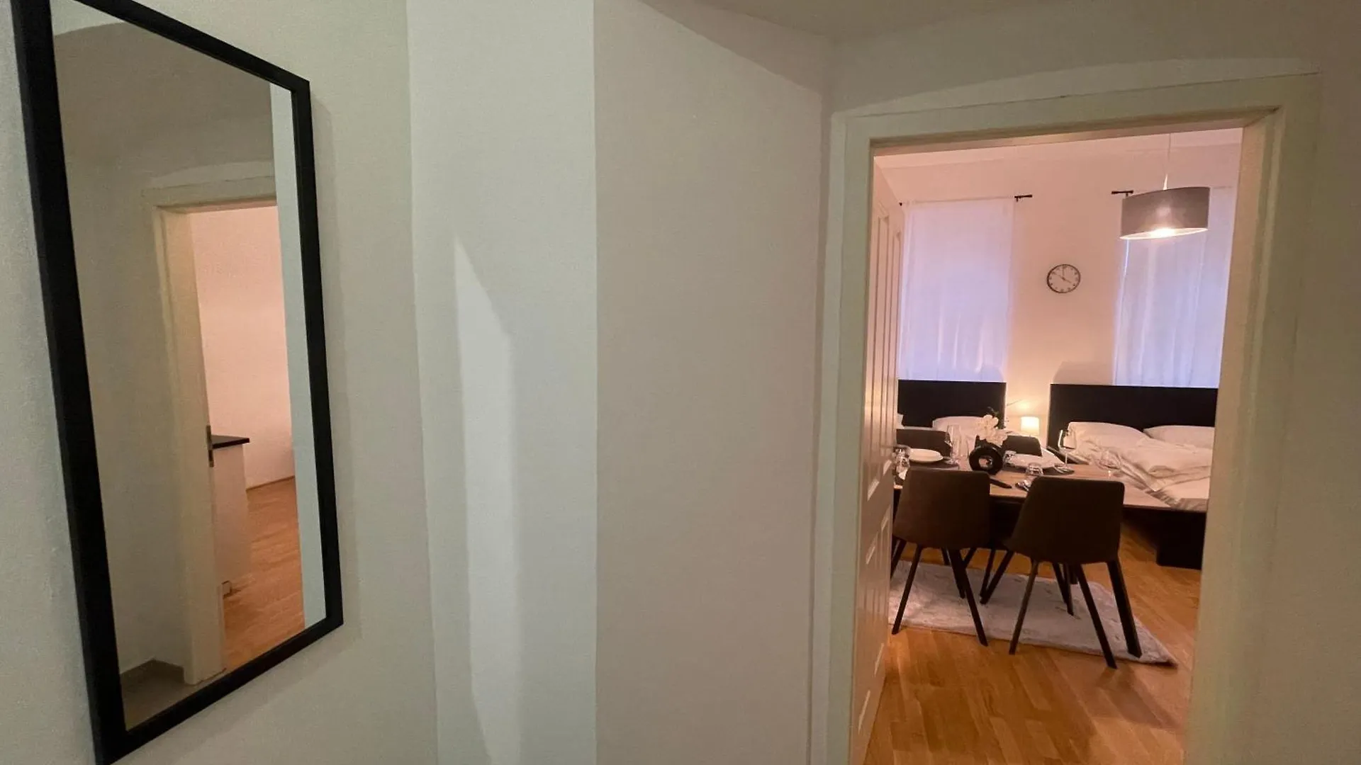 Cozy-5-Person Apartment In Vienna 5 0*,  אוסטריה